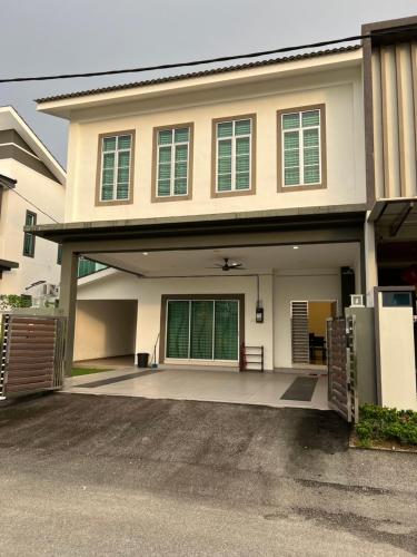 . Maxwell Merpati Taiping Homestay