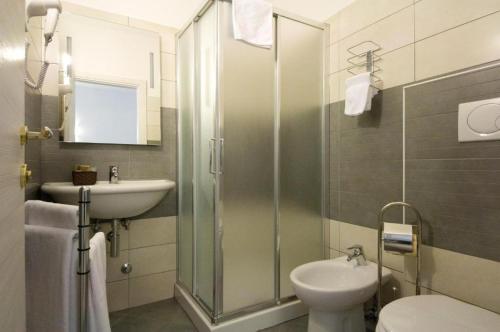 Atlantis Inn Roma - image 13