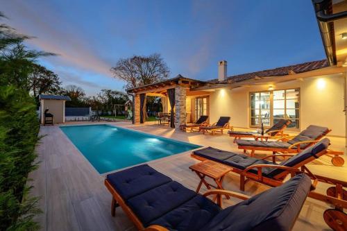 Villa Acorn by IstriaLux - Location, gîte - Mali Vareški