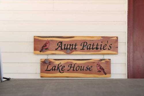 Aunt Pattie's Lake House