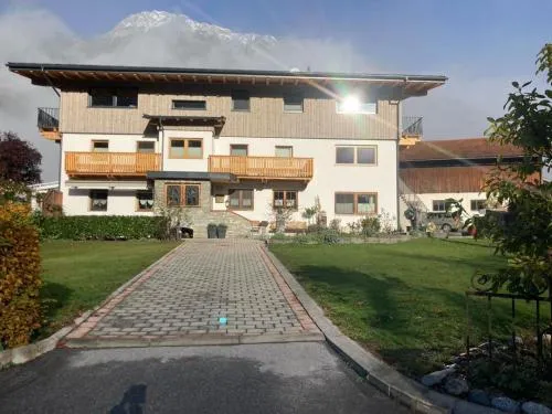 Gästehaus Köll in Roppen, Österreich