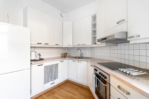 Cozy, spacious and calm apartment - top location in Ullanlinna