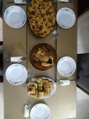 Holiday Inn fayoum in Senoures