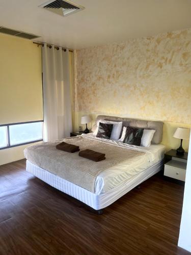 Art Hotel Room Type - Large Double Room