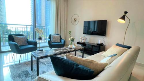 Luxurious Creek Harbour Apt with Balcony & View, Dubaj (zdjęcie 2)