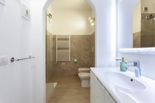 The Tropical Place Room Type - One-Bedroom Apartment