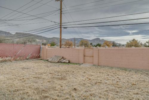 Pet-Friendly Alamogordo Home 16 Mi to White Sands!