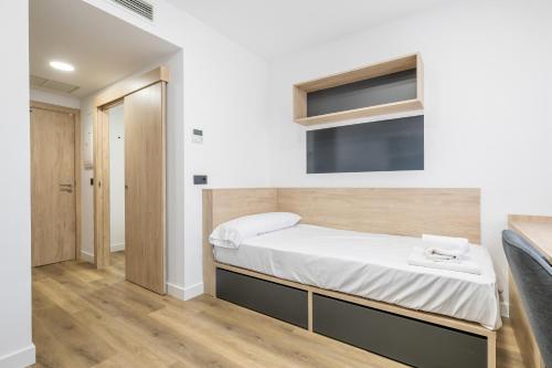Micampus Estrada 11 Student Residence, Madrid (photo 9)