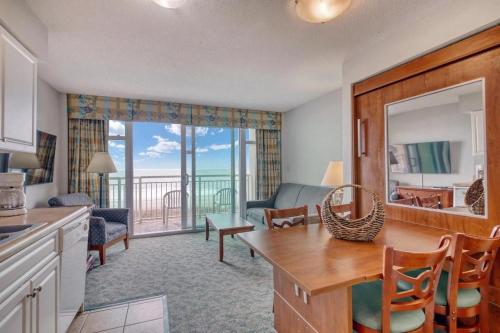 2501 S Ocean Blvd, 0207 - Ocean Front Sleeps 6 in Myrtle Beach, USA