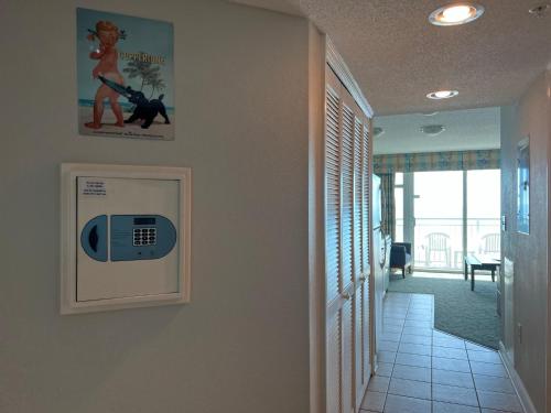 2501 S Ocean Blvd, 0207 - Ocean Front Sleeps 6 in Myrtle Beach, USA