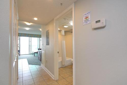 2501 S Ocean Blvd, 0207 - Ocean Front Sleeps 6 in Myrtle Beach, USA