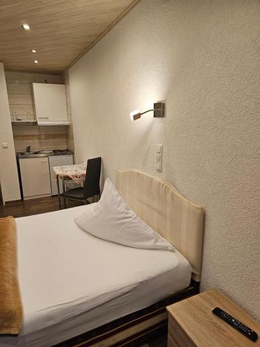Hotel Tenne 3.1km von Fürther Straße entfernt