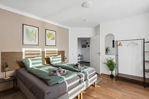 Larooms Merseburg - Apartment NP21 - 2 Zimmer - 4 Betten - Waschmaschine - Parkplatz - Balkon in Merseburg, Deutschland