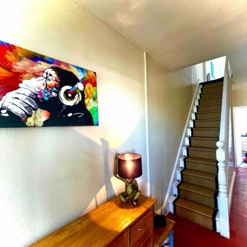 Coastal walks, Log burner & Hot tub