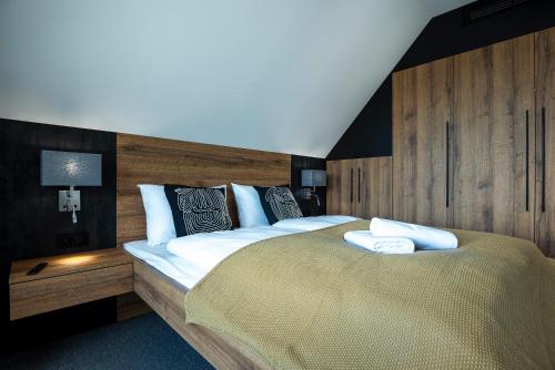 Aparts4U - Kras Resort Apartament A302 z prywatnym jacuzzi, sauną i widokiem na góry, Szklarska Poręba (Foto 7)