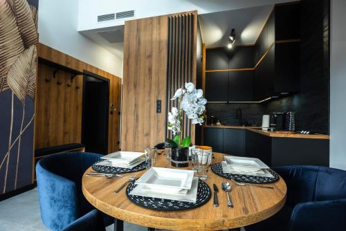 Aparts4U - Kras Resort Apartament A302 z prywatnym jacuzzi, sauną i widokiem na góry, Szklarska Poręba (Foto 5)