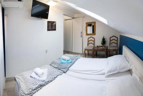 Guest House Ćiro - image 11