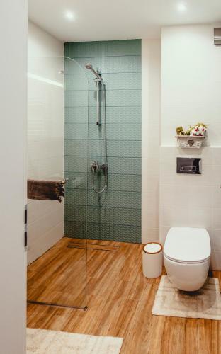 Elegant Living Apartment 1, Sofia (Foto 9)