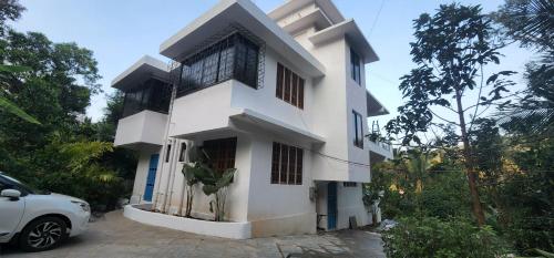 Wild Orchid 5BHK Villa & Eco Cottages in Sancoale Valley