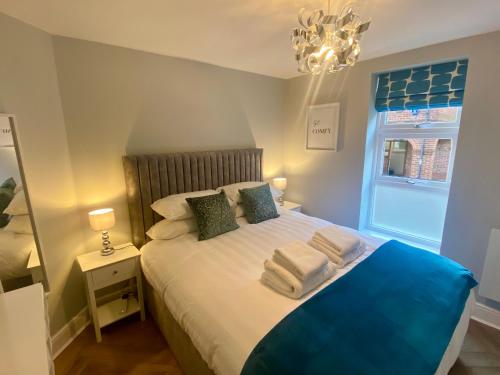 Superb City Centre Apartment within the City Walls