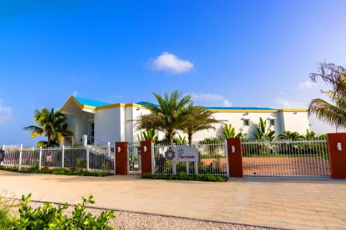 Lovely 4-Bed Villa in Anguilla