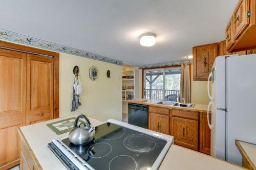 Wooded Walton Home with Fire Pit and On-Site Pond! in Walton, USA