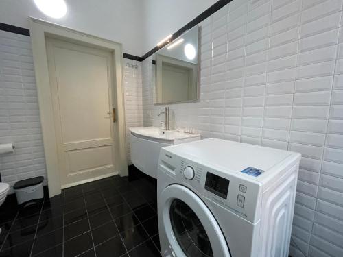 BG Central Royal Suite con parcheggio - Vista Città Alta, Bergamo (fotografie 9)