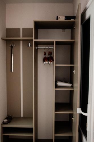 1 twin bed