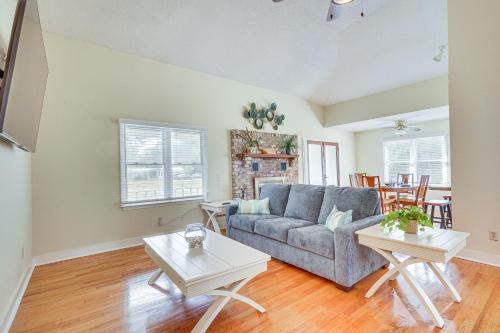 Secluded Mount Pleasant Home - 6 Mi to Beaches! in Charleston, USA