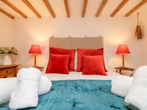 Hay Loft Camborne - image 6