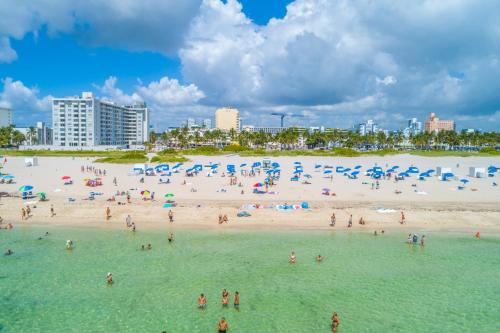 Bentley Hotel South Beach - image 2