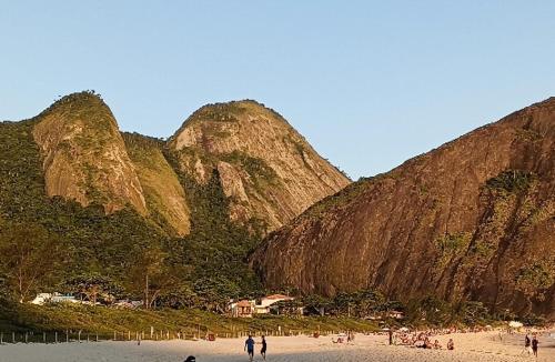 Praia Itacoatiara Casa Jardim