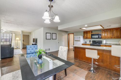 Rogers Vacation Home with Yard 5 Mi to Bentonville Rogers Vacation Home with Yard 5 Mi to Bentonville