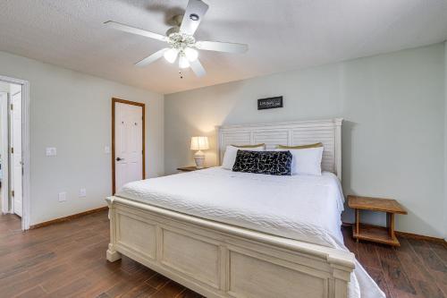 Rogers Vacation Home with Yard 5 Mi to Bentonville Rogers Vacation Home with Yard 5 Mi to Bentonville