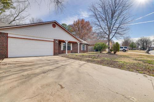 Rogers Vacation Home with Yard 5 Mi to Bentonville Rogers Vacation Home with Yard 5 Mi to Bentonville