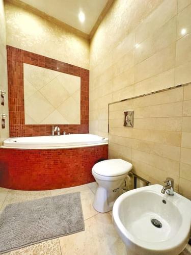 Ultra Central Apartment / 10 ppl - image 13