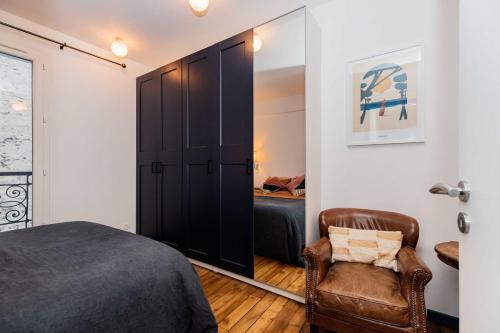 Charming duplex in the heart of Les Batignolles - image 7