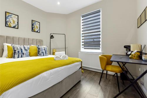 City Getaway- Newly Renovated Flat for Groups - Apartment - Greenford