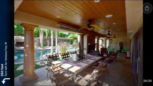 Sunny Dunes Villa w/ Lazy River in Palm Springs, USA