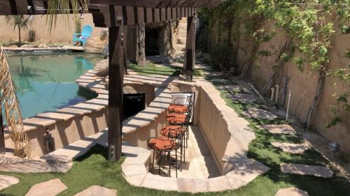 Sunny Dunes Villa w/ Lazy River in Palm Springs, USA
