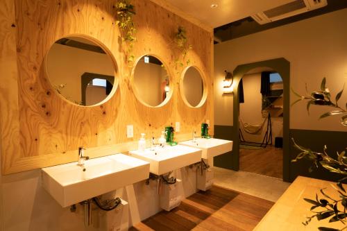 Twin Room with Shared Shower Room image 10