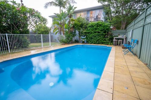 Five-Bedroom House image 9