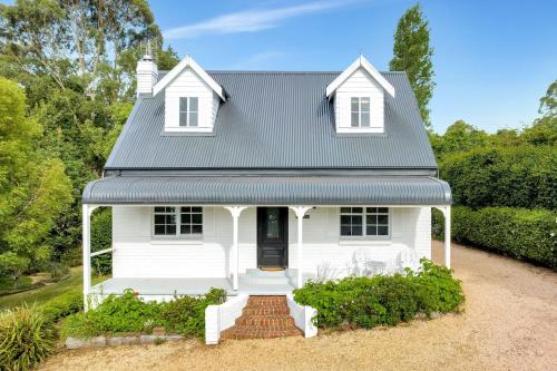 Cherry Tree Cottage, Burrawang, Southern Highlands