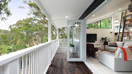 Instalaciones, 'Bouddi Bush and Bay Retreat' by HolidayCo in Killcare