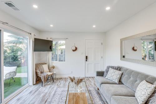 Pet-Friendly Oceanside Gem with Patio, Walk to Beach in Oceanside, USA