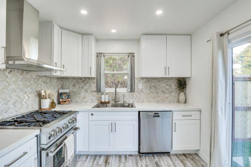 Pet-Friendly Oceanside Gem with Patio, Walk to Beach in Oceanside, USA