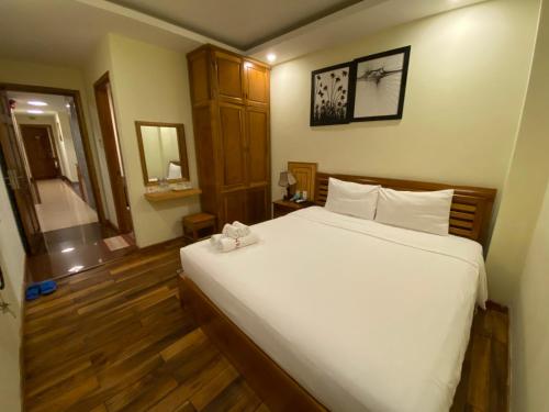 Superior Double Room image 6