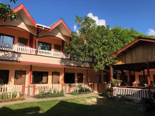 JBR Tourist Inn - Port Barton DIY - 숙소 외관