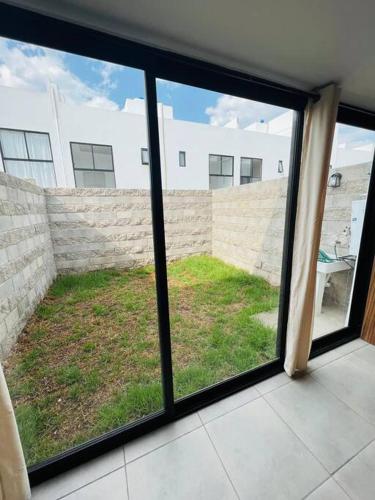 Casa en Fraccionamiento Privado con alberca in Cuautlancingo, Mexico