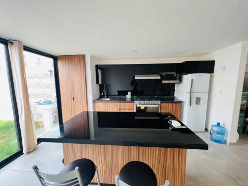 Casa en Fraccionamiento Privado con alberca in Cuautlancingo, Mexico